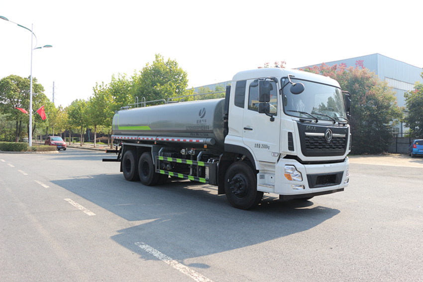 東風天龍 18.3 方灑水車